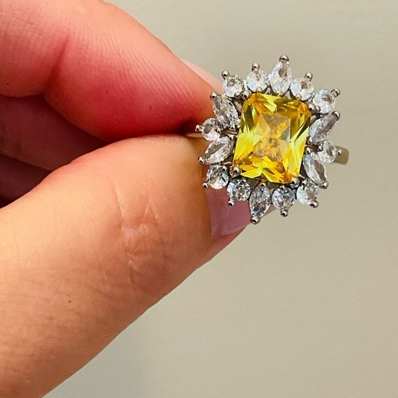 New Flower Shape 925 Silver Plated Beautiful Glamorous Geometric Ring - Picture 6 of 8